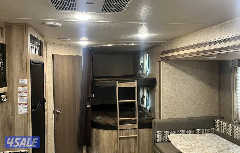 كاتالينا كوتشمان ٣١ قدم1