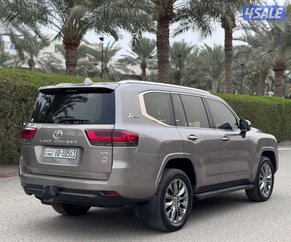 لاندكروزر VX ٢٠٢٢ ماشي ٣٥ صبغ الوكاله بالكامل2