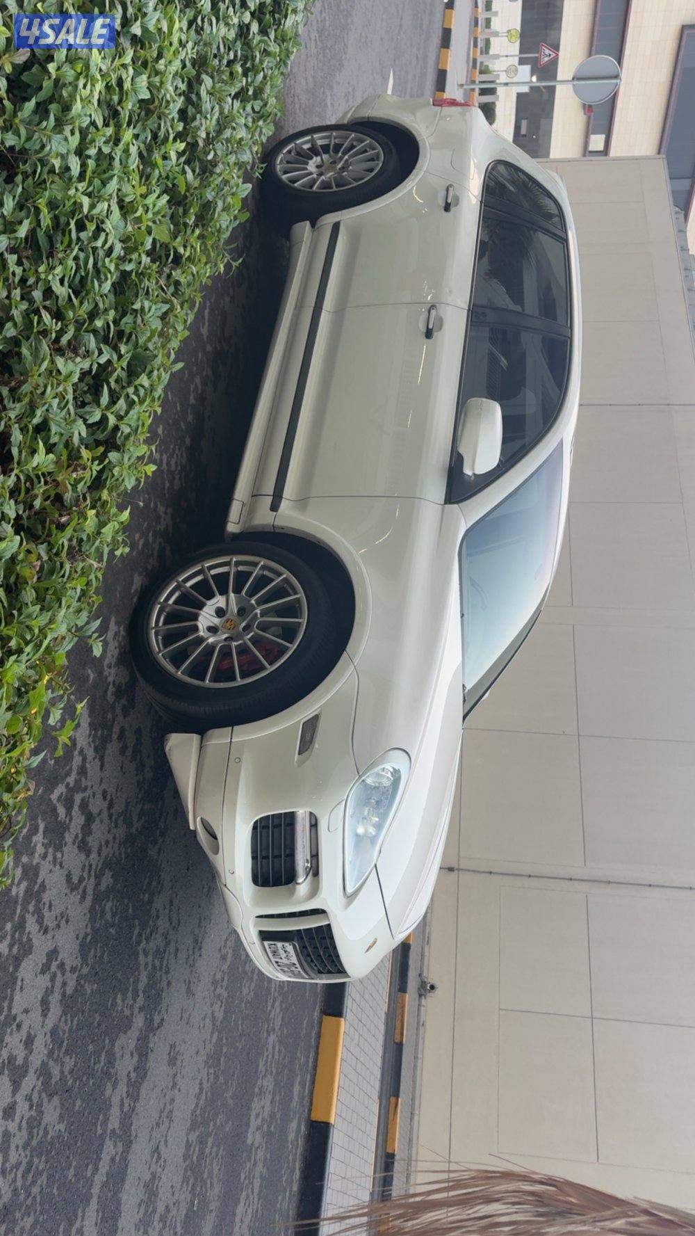 للبيع كايين GTS واردالوكاله بحاله الوكاله كامل الموصفات ماشي 180 الف1