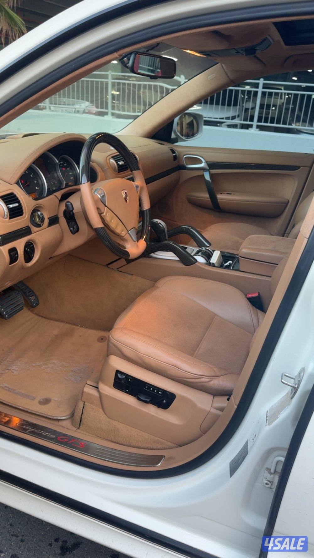 للبيع كايين GTS واردالوكاله بحاله الوكاله كامل الموصفات ماشي 180 الف4