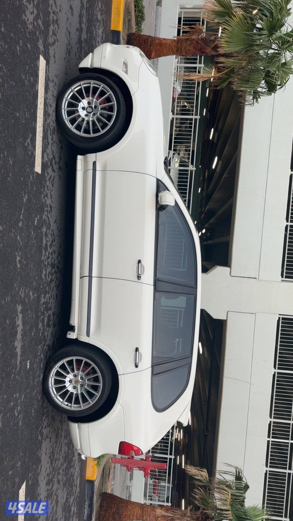 للبيع كايين GTS واردالوكاله بحاله الوكاله كامل الموصفات ماشي 180 الف7