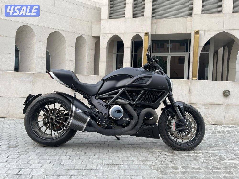 للبيع دوكاتي ديافل1