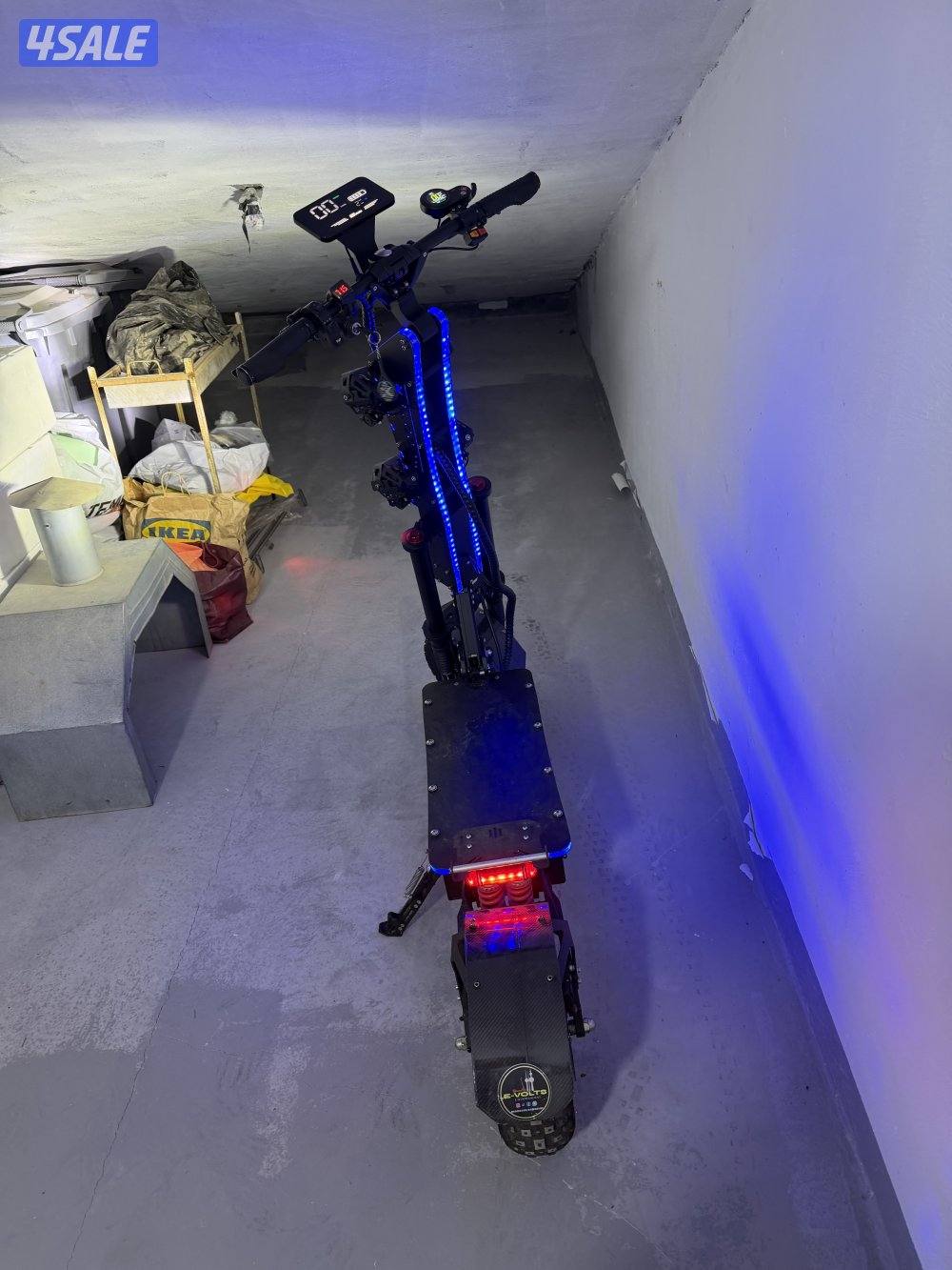 للبيع سكوتر ١٠ آلاف أمبير3