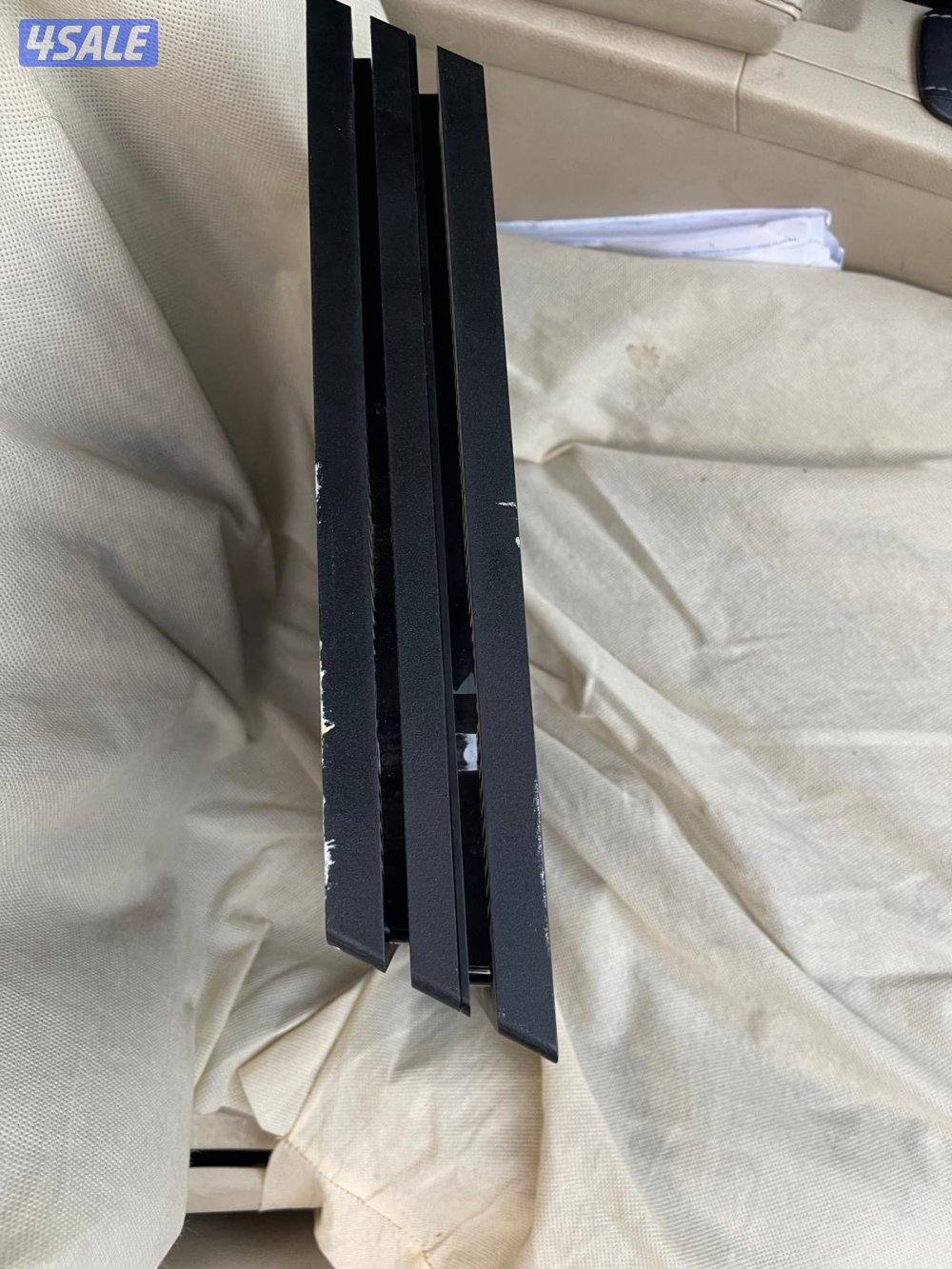 بلاستيشن 4 ثنتين نضاف1