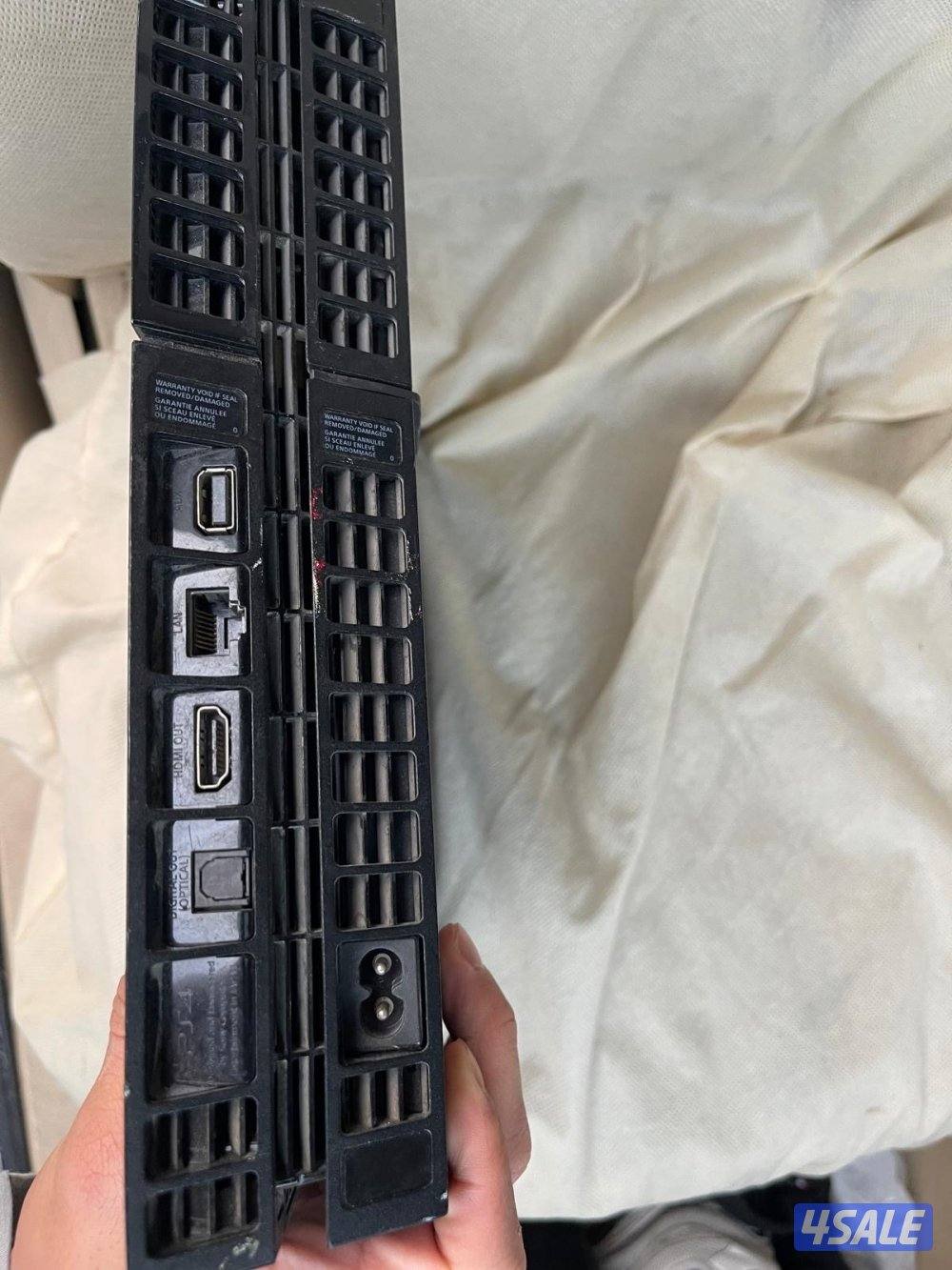 بلاستيشن 4 ثنتين نضاف7