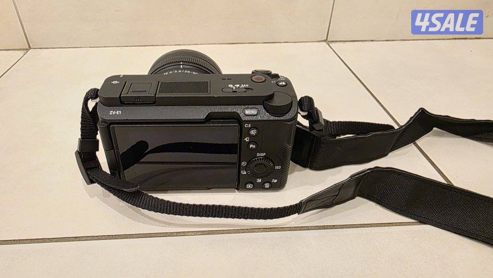 للبيع سوني zv-e1 مع عدسته الاصلية 28-601
