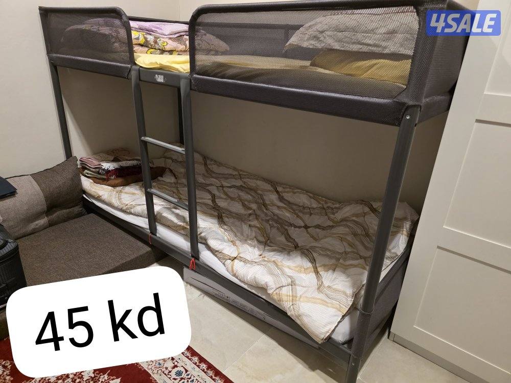السرير ذو الطابقين The bunk bed0