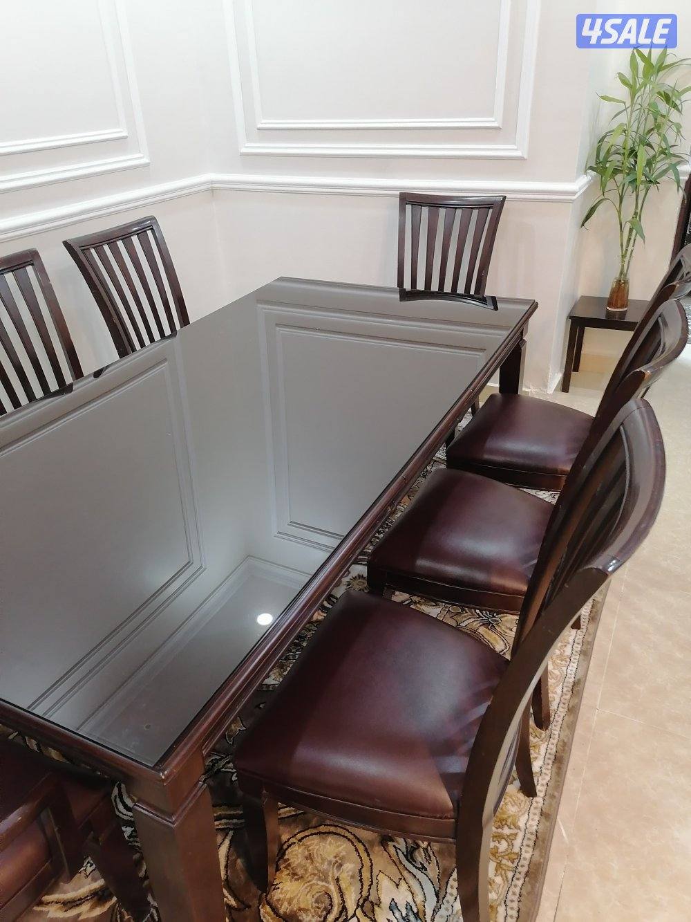 طاولة طعام2