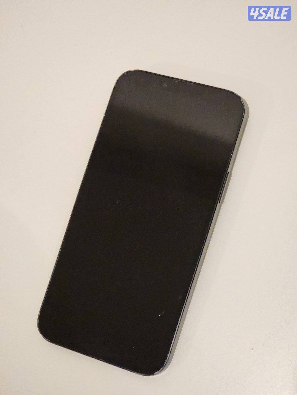 Selling my iPhone 14 Plus with 256GB storage (Midnight Black)4