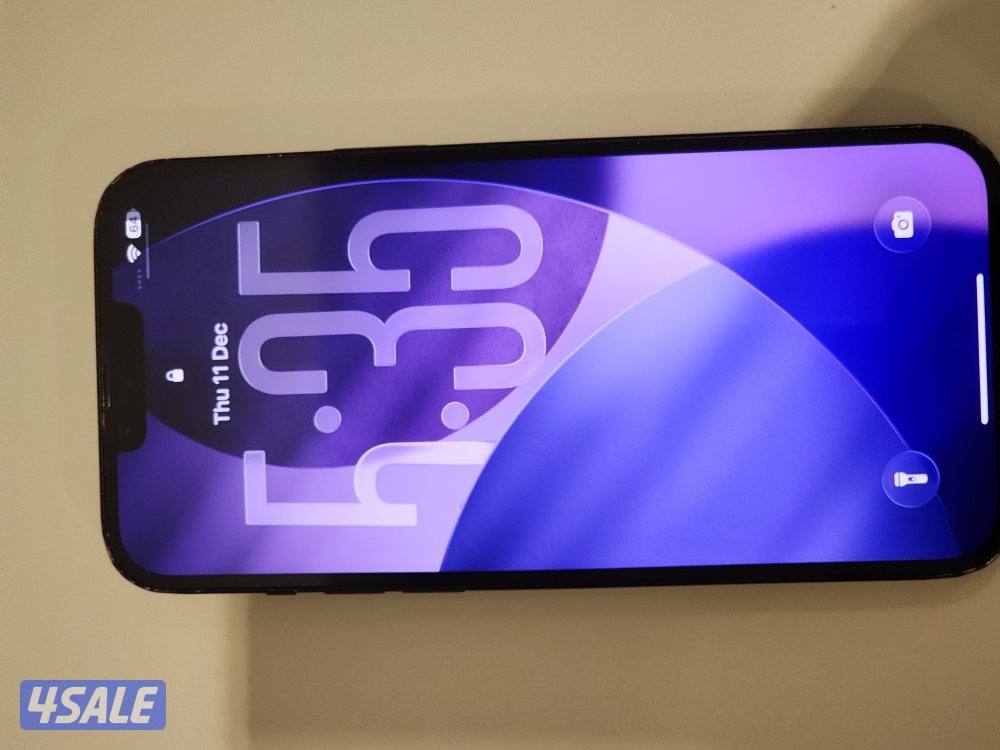 Selling my iPhone 14 Plus with 256GB storage (Midnight Black)8