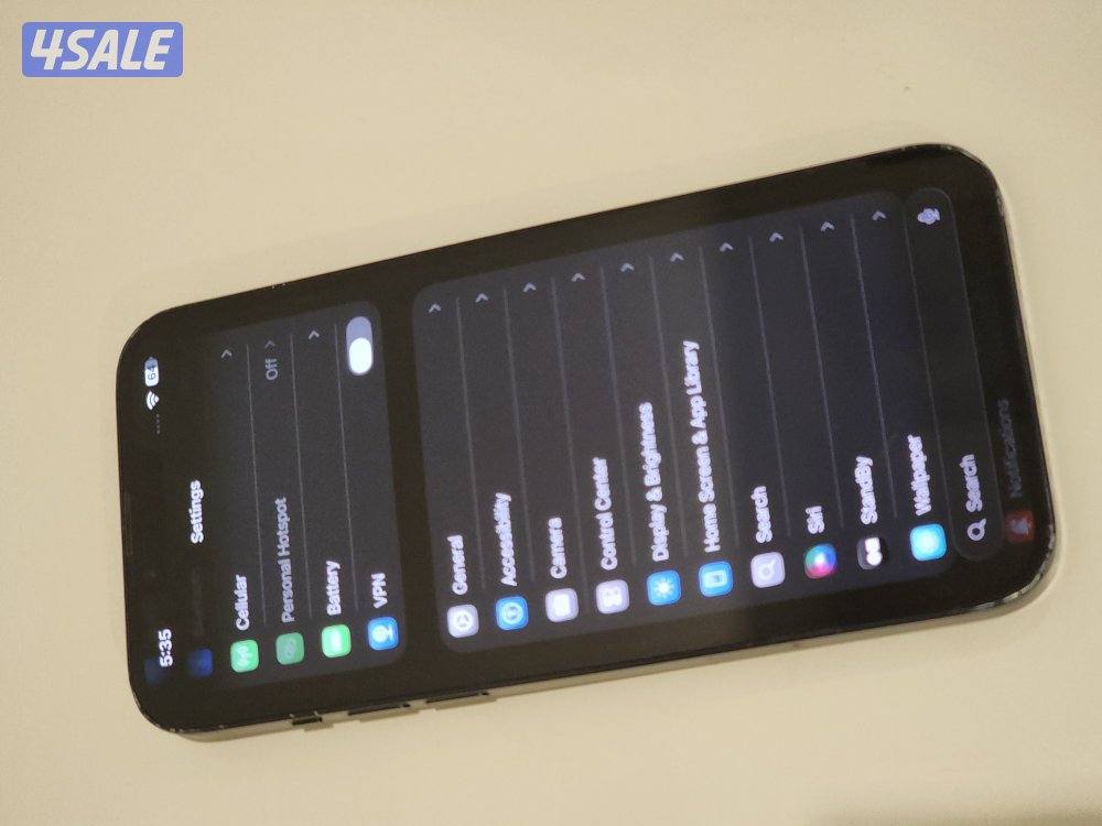 Selling my iPhone 14 Plus with 256GB storage (Midnight Black)9