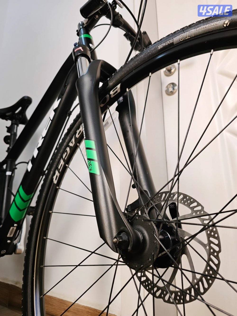 Trek Dual Sport 2 Very Clean 1month used only.4