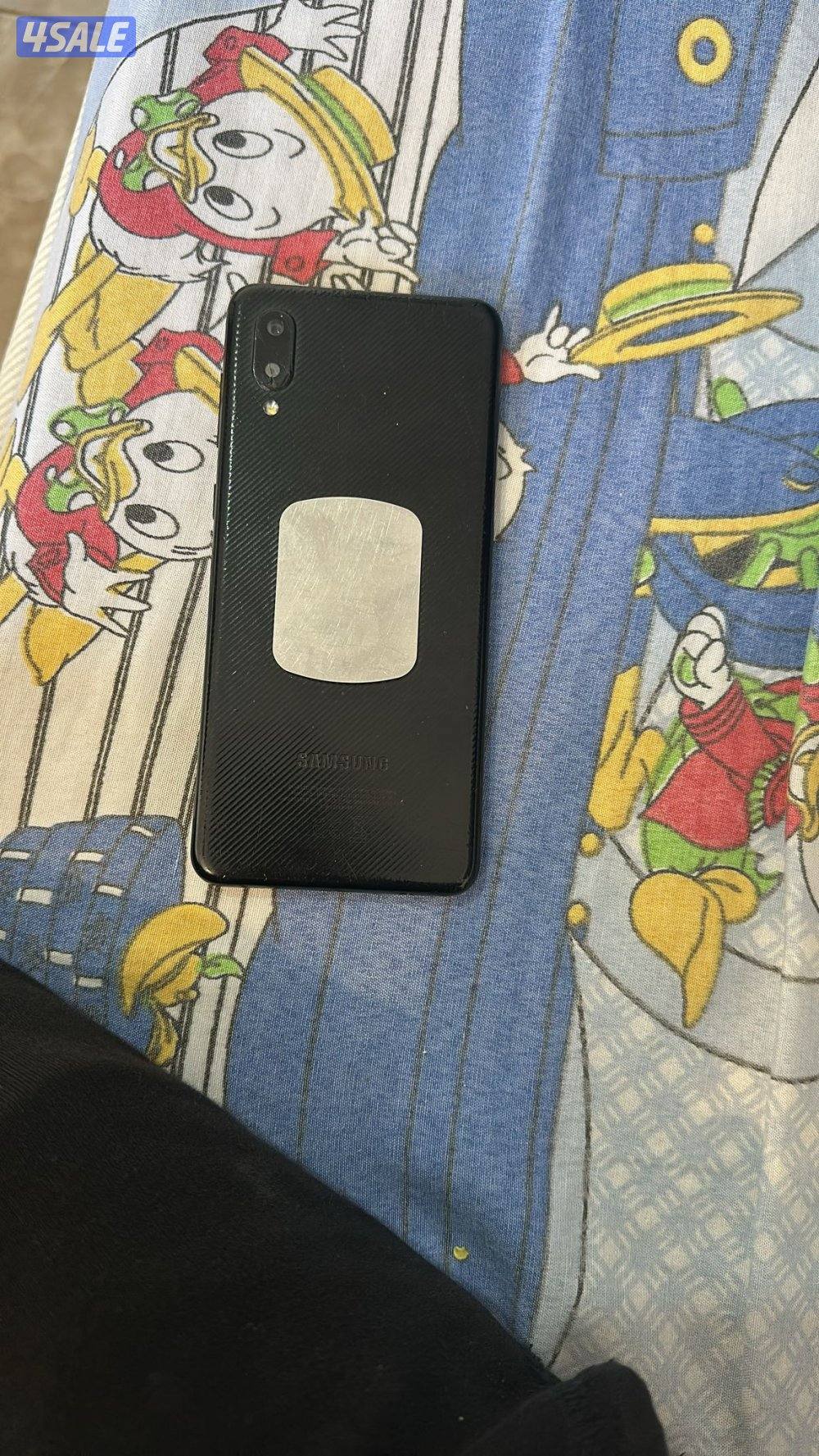 يوجد ٢ تليفون ايفون 6 و سامسونج جلاكسي A22