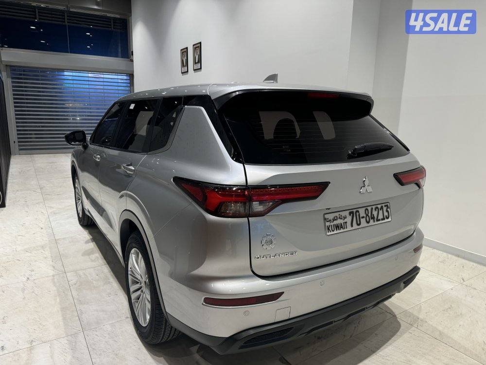 Mitsubishi Outlander3