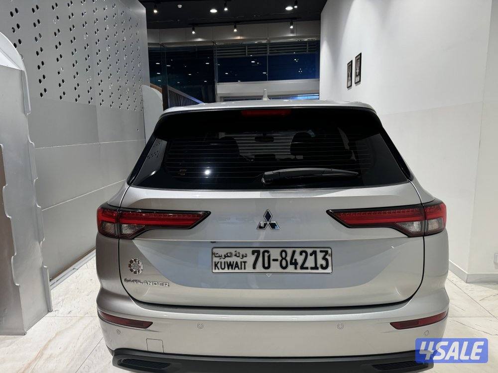 Mitsubishi Outlander4