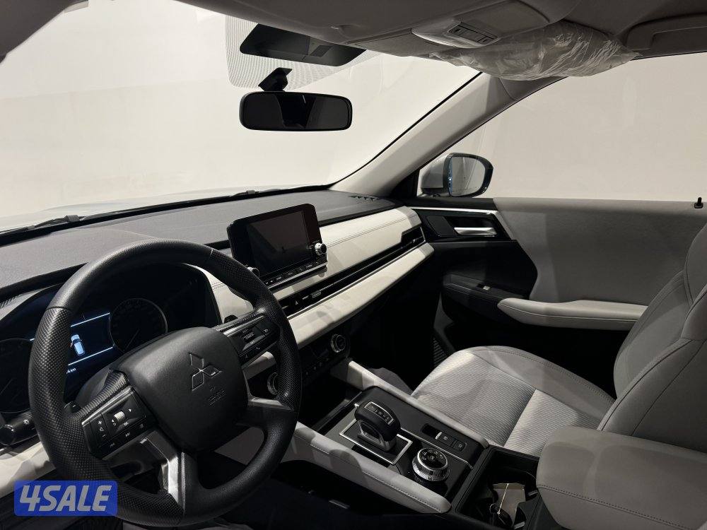 Mitsubishi Outlander6