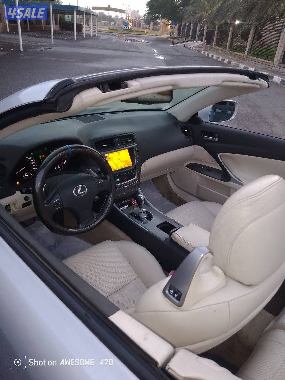 Is300c بحالة ممتازة0