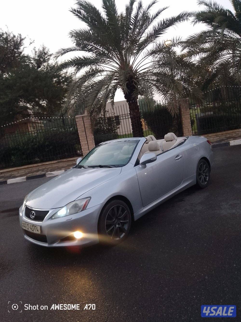 Is300c بحالة ممتازة4