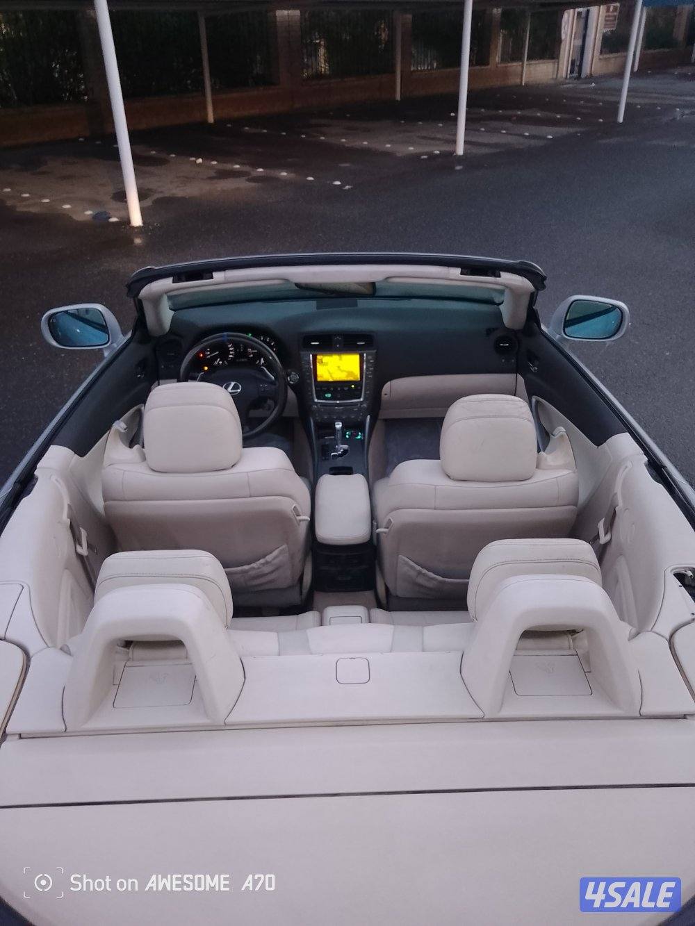 Is300c بحالة ممتازة5