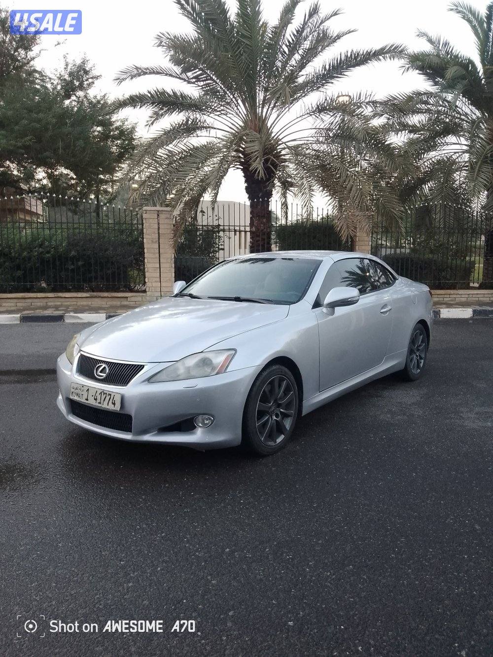 Is300c بحالة ممتازة6
