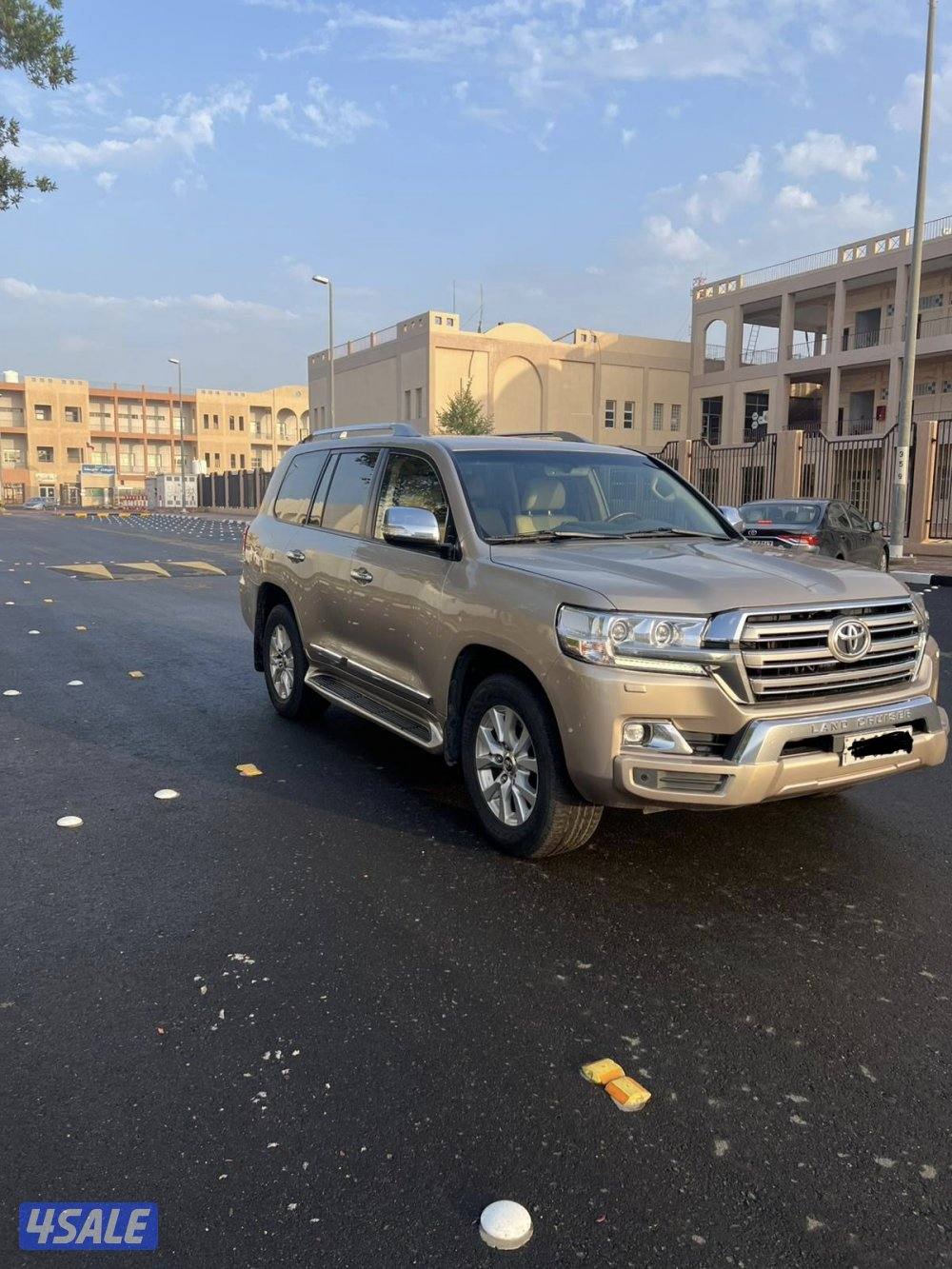 للبيع لاند كرورزر 2017 GXR V84