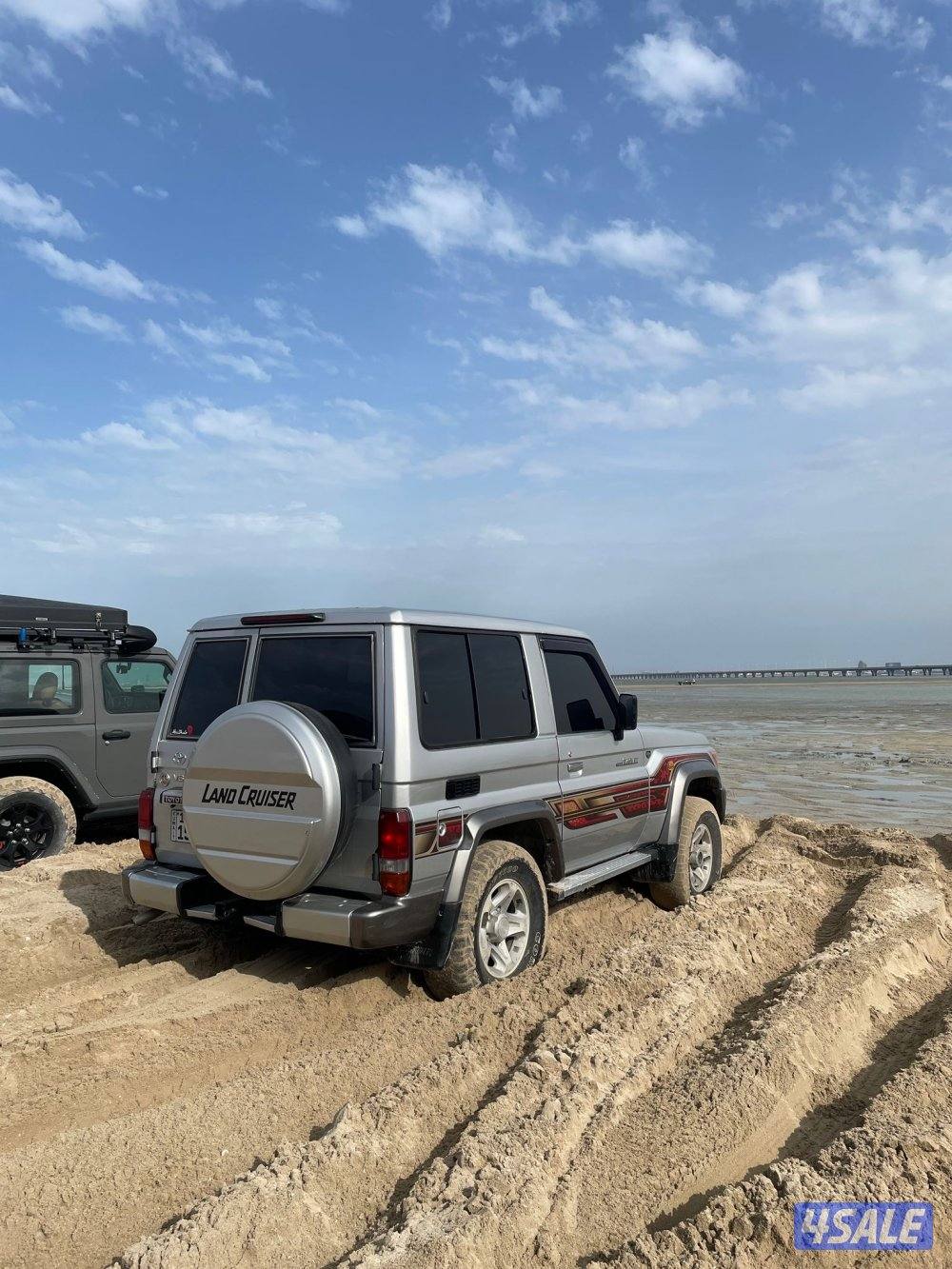 تيوتا جيب ربع2