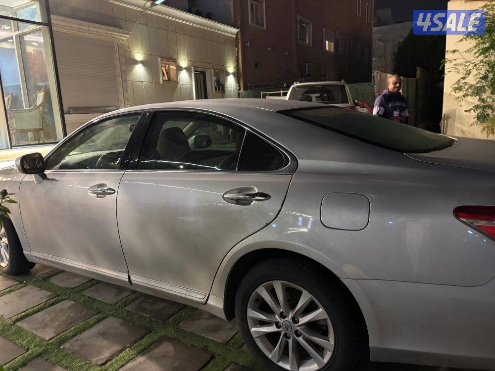 للبيع لكزس ٢٠١٠ المالك الثاني الموتر فحصه مرفق قير مكينه ٧٠ شاصي جيد3