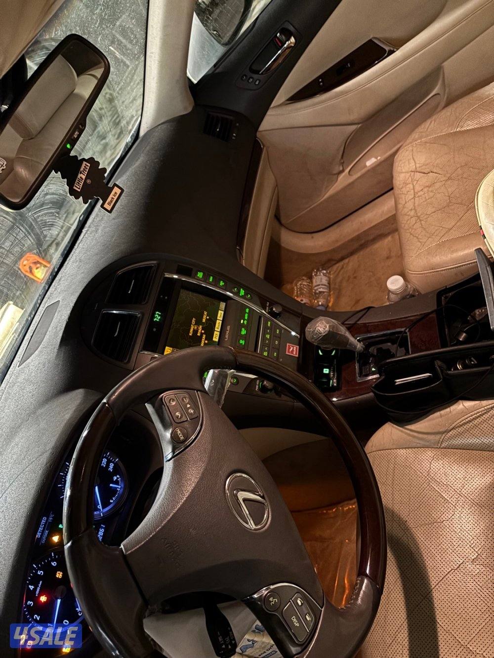 للبيع لكزس ٢٠١٠ المالك الثاني الموتر فحصه مرفق قير مكينه ٧٠ شاصي جيد9