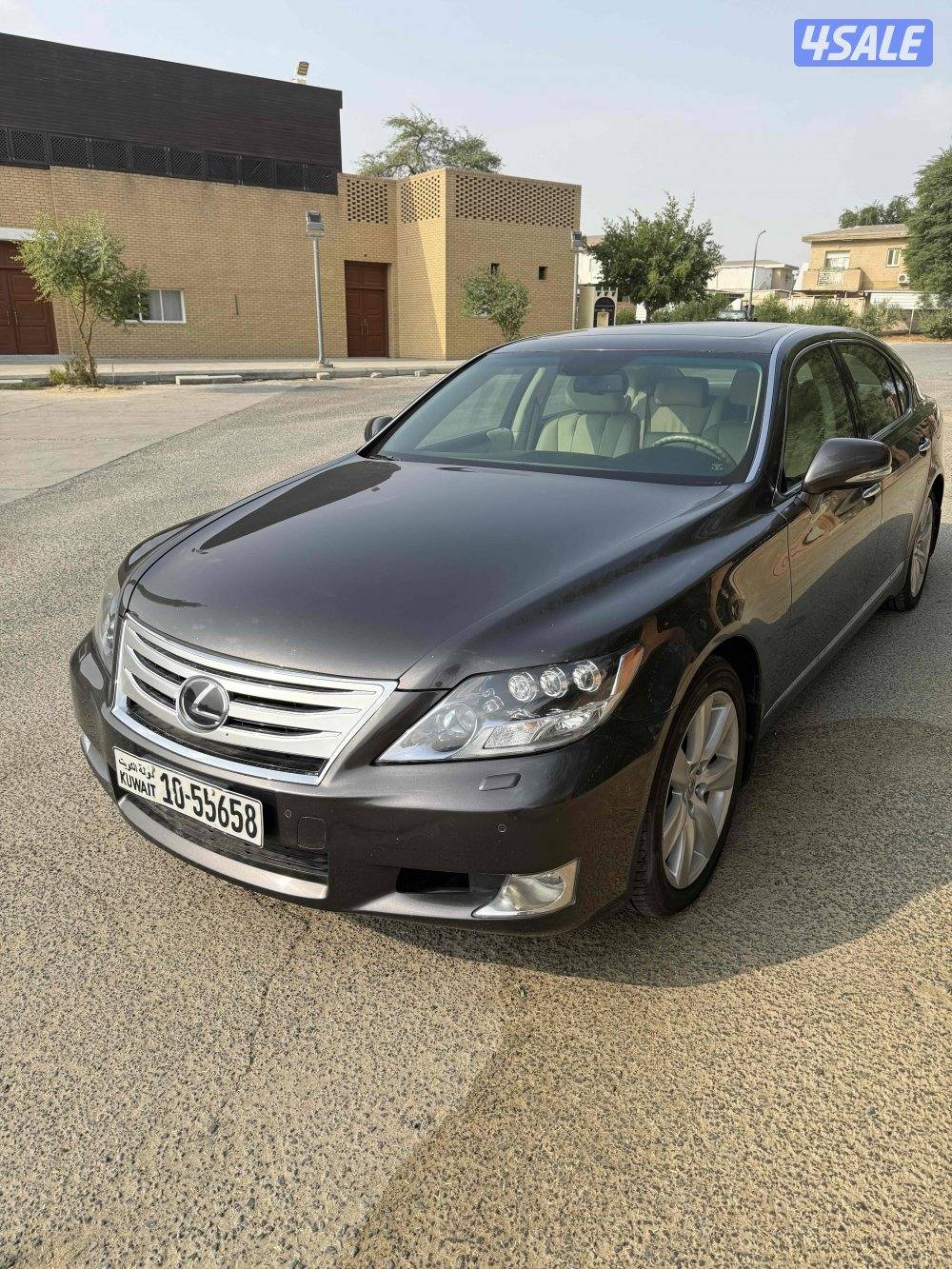 لكزس 2010 / Ls600 هايبرد كهرباء و بانزين ماشي 71 صبغ وكاله شرط الفحص0