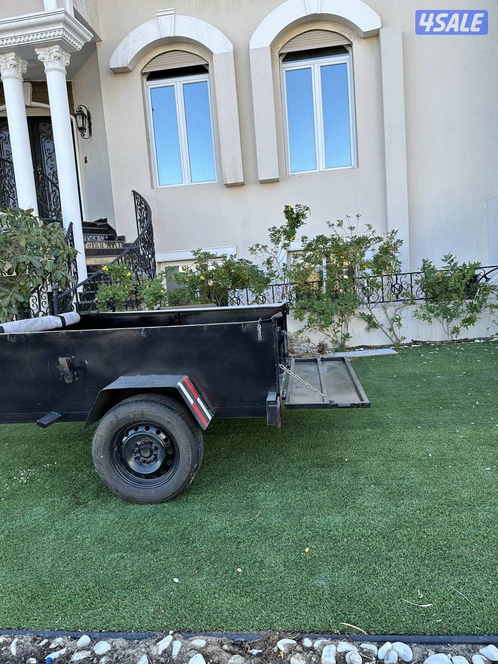 عربانة قلص طول مترين بعرض متر ونص والسعر ٢٠٠ قابل للتفاوض1