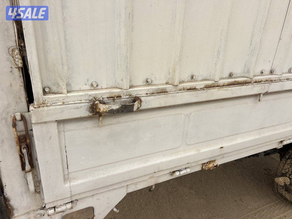 مخزن كان بقالة3