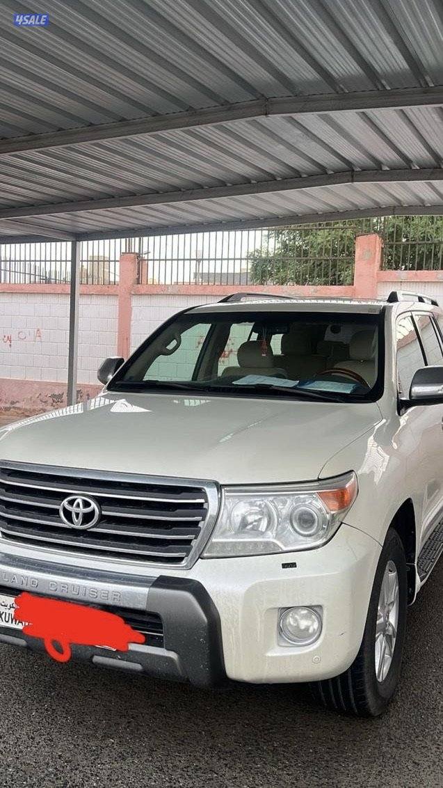 للبيع لاندكروز وكاله الساير المالك الاول صبغ الوكاله شرط الفحص0