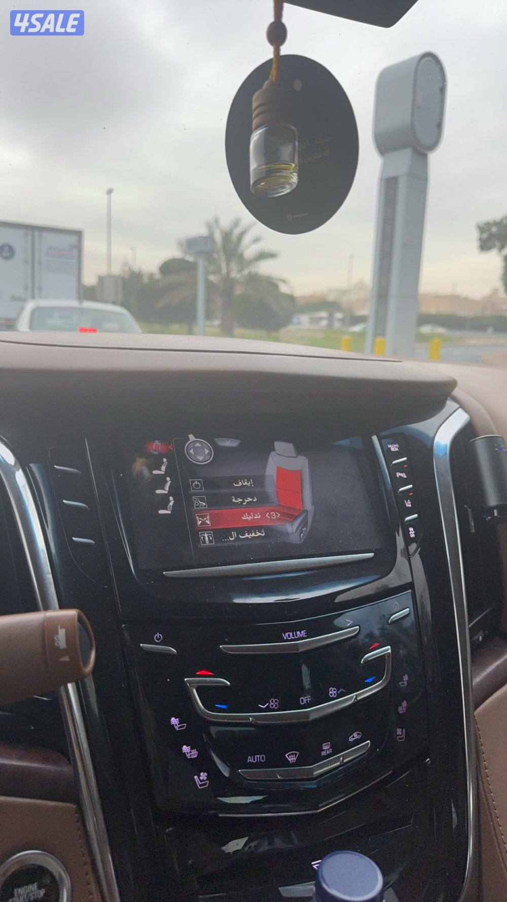 للبيع اسكاليد بلاتينيوم0