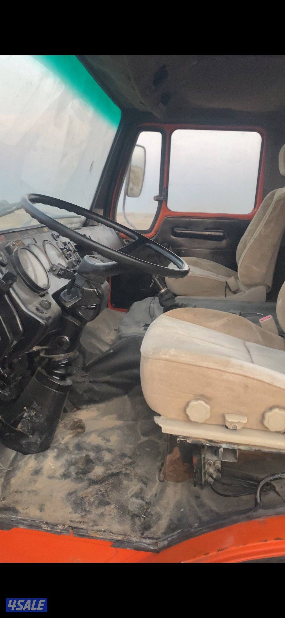 تنكر سكس ٨٥1