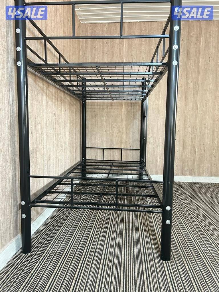 يوجد لدينا جميع انواع السراير جاهز وتفصال7