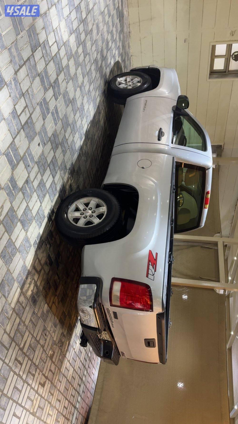 للبيع سيرا موديل 2013 شرط الفحص للعلم شاصي مو جيد لايواثر بالاستعمال4