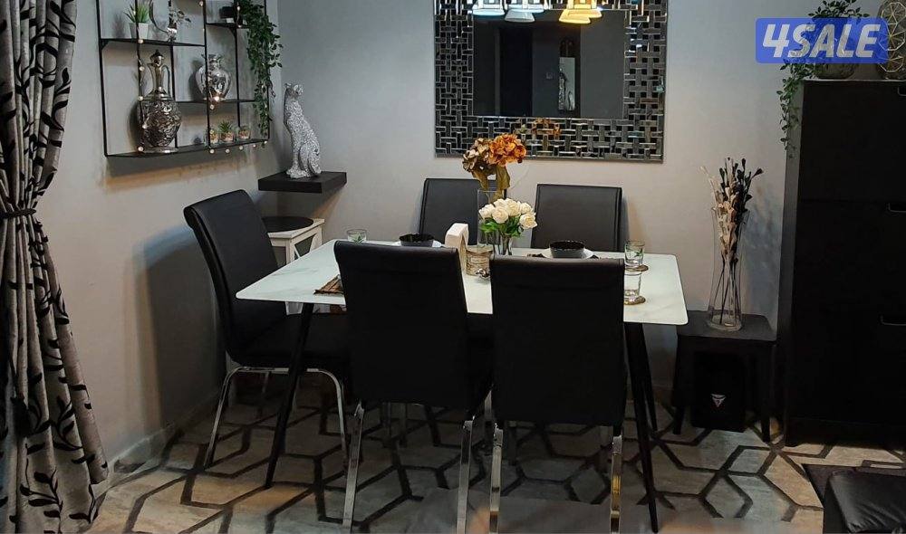 Dining Table Set With 5 Chairs1