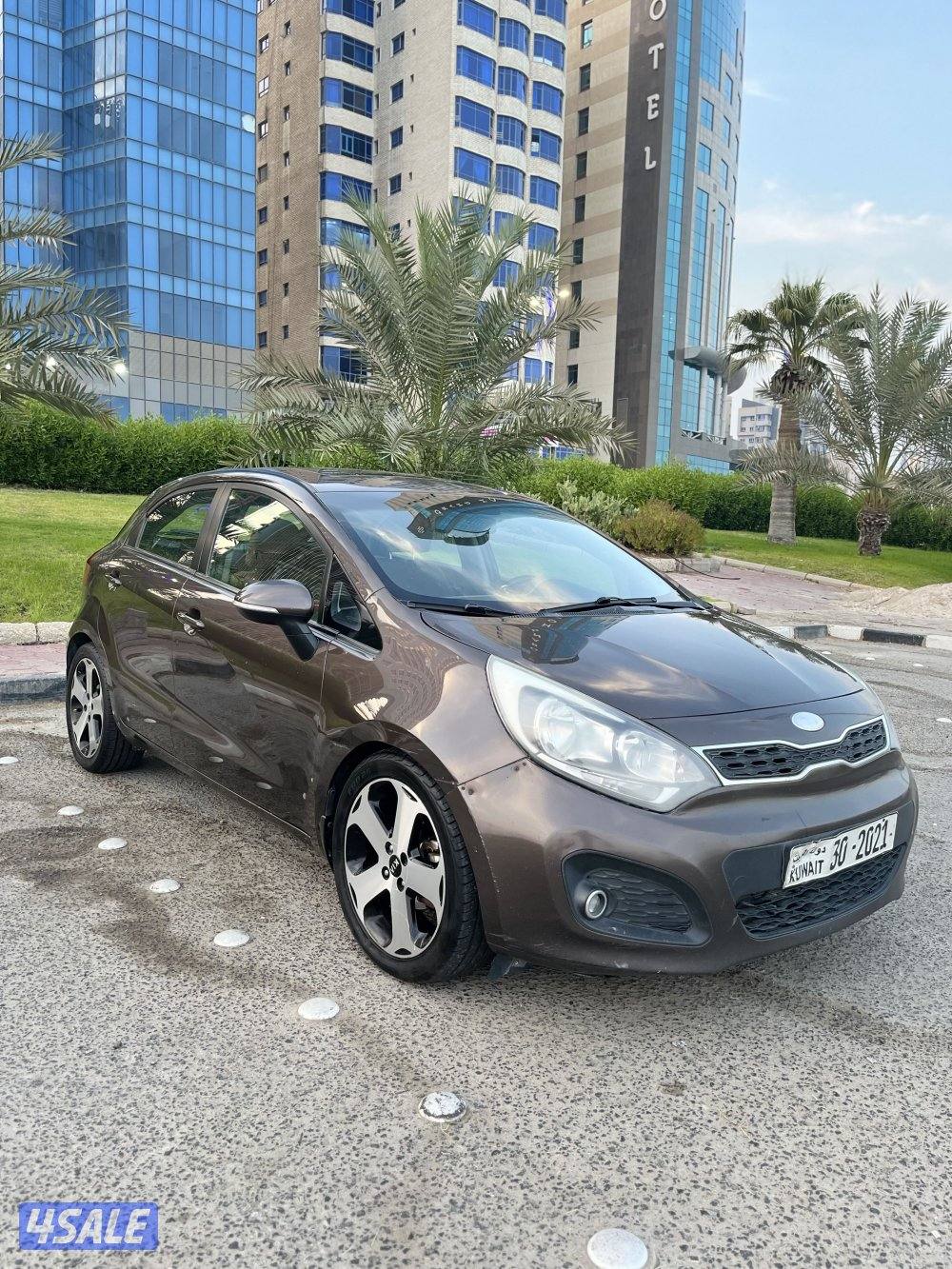 كيا ريو موديل 2014 كامل الموصفات صبغ وكالة عداد 102 الف شرط الفحص1