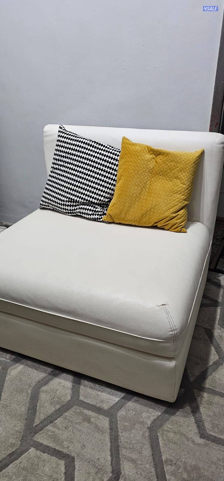 Single Seater Comfortable White Leather Sofa - Ikea0