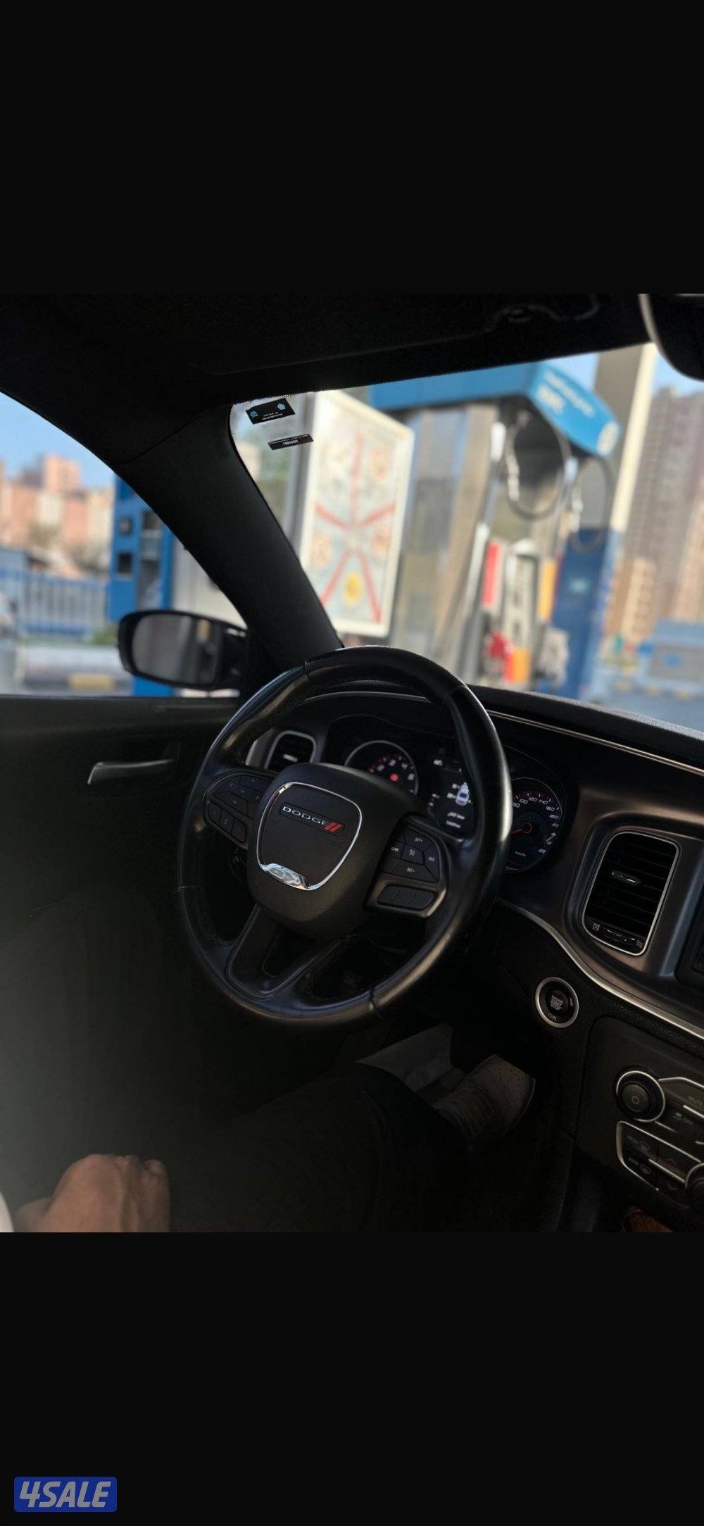 دودج تشارجر 20208