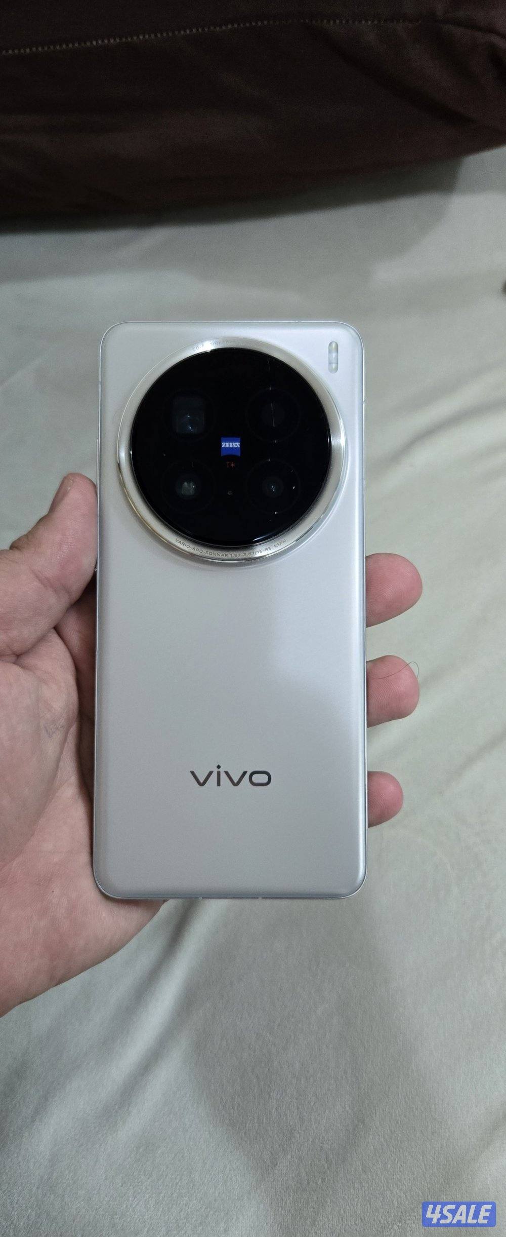 فيفو اكس 200 برو بحالة الجديد 512 جيجا كفالة المستقبل مع 8 كفرات1