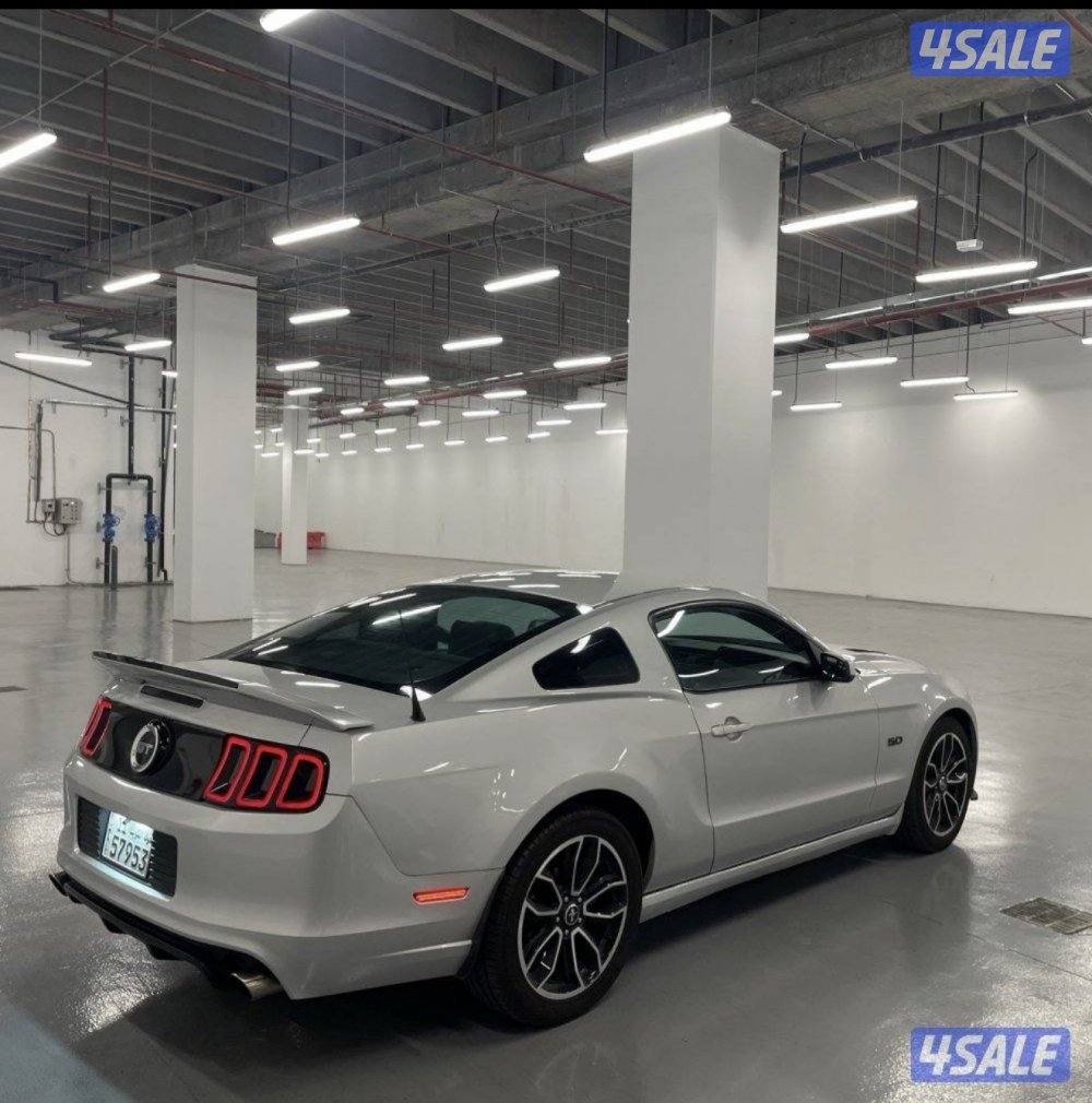 للبيع موستنق 5,0 موديل 20131