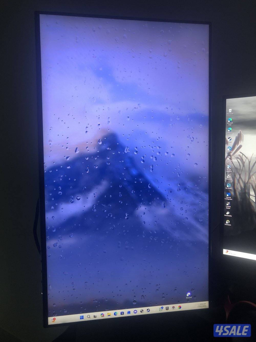 للبيع بي سي ست معا شاشتين2