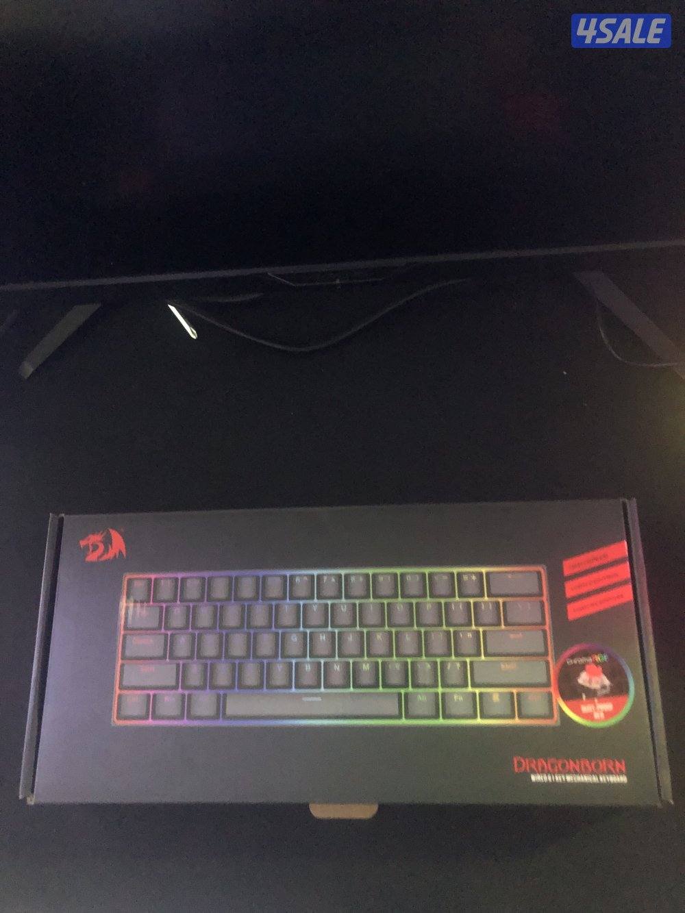 للبيع بي سي ست معا شاشتين5