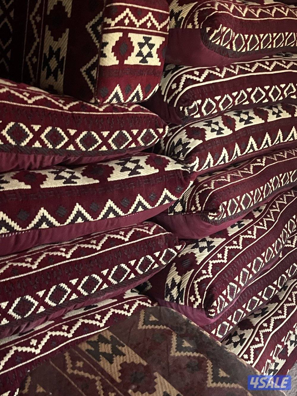 مخاد مع فرشه1