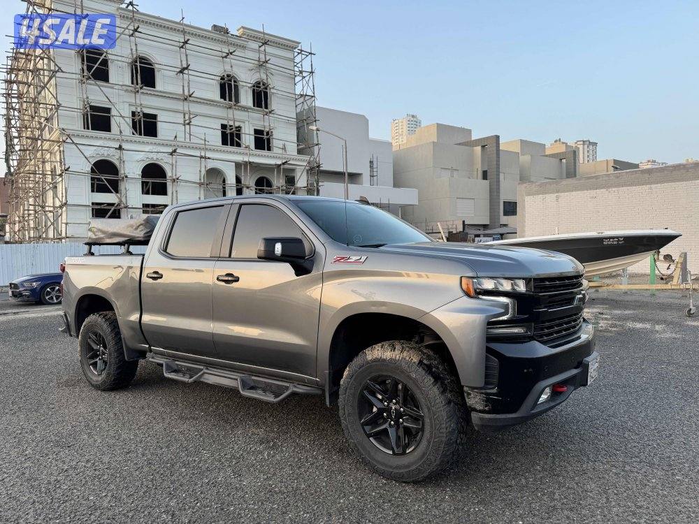 للبيع سلفرادو TRAIL BOSS Z71 ٢٠٢١0