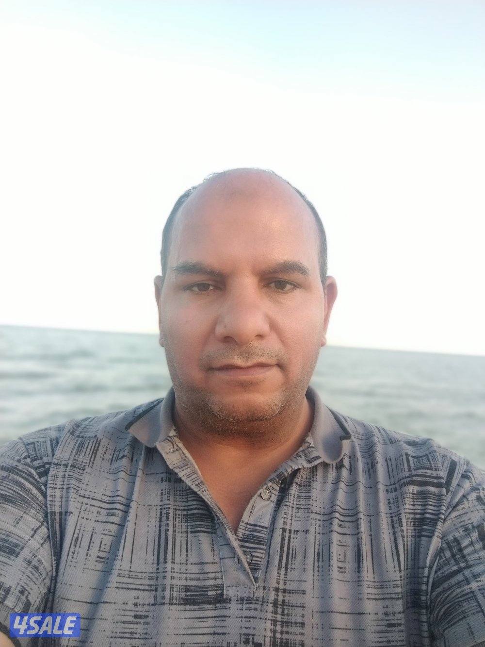 طالب عمل حارس امن0