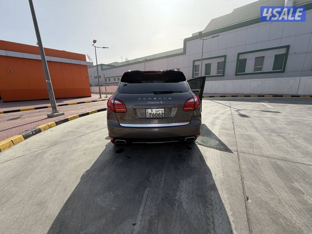 للبيع كاييين s 2014 ماشي 1561