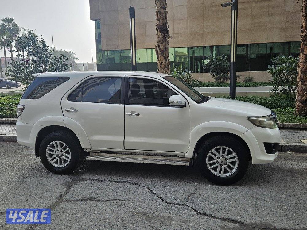 جيب تويوتا اربعه سلندر بسعر ممتاز3