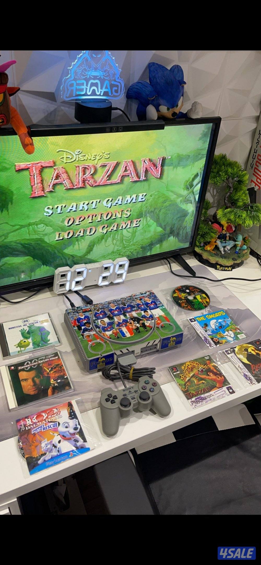 للبيع سوني ثري + سوني ون + قيم بوي4